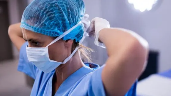 España volvió a exigir el uso de barbijos en centros de salud por el aumento de infecciones respiratorias