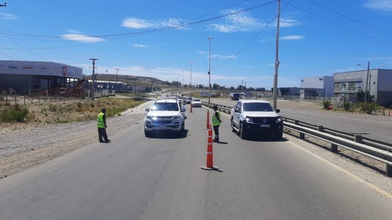 Más de 100 agentes participaron en los controles preventivos de tránsito municipales