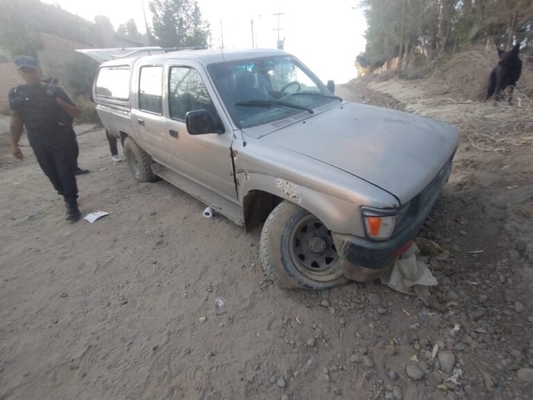 Circulaba alcoholizado, chocó y quedó detenido