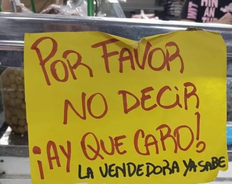 Una fiambrería se cansó de los reclamos por los precios y colocó un insólito cartel