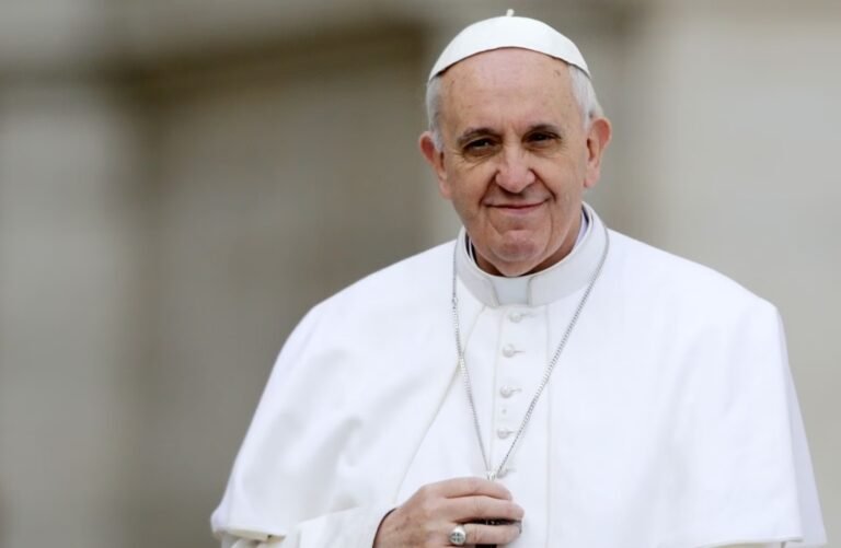 Francisco planearía una visita a Argentina en la segunda mitad del año