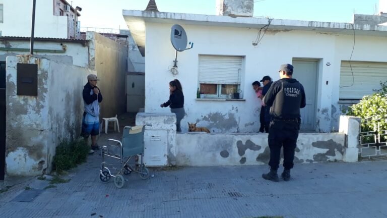 Un joven de 19 años apuñaló a su hermano en una pelea familiar