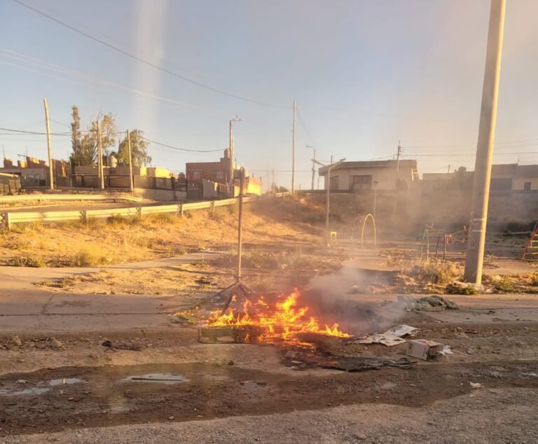 El Municipio denunció el incendio de los iglúes de residuos y pedirá la intervención de Fiscalía