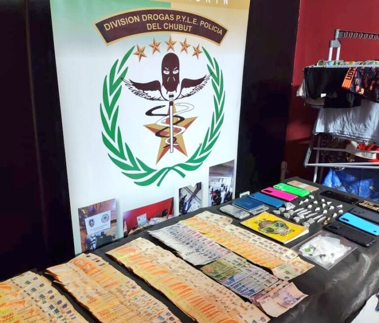 Narcomenudeo: vendían drogas a través de redes sociales