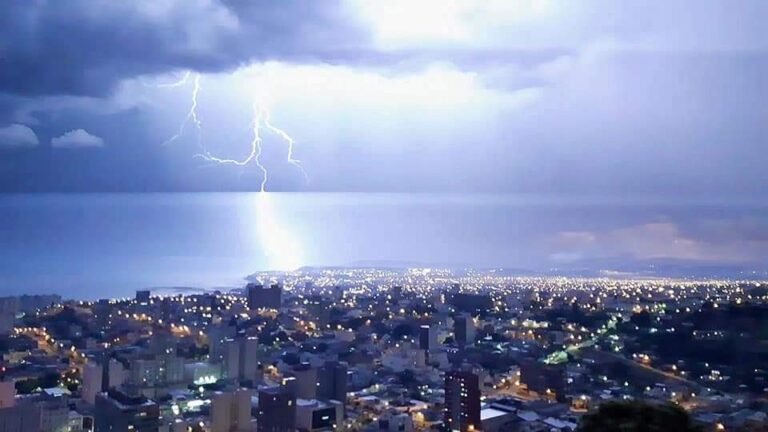 Domingo con alerta amarilla por fuertes tormentas