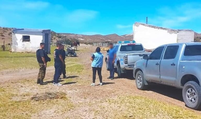 Rescatan a un abuelo que vivía en pésimas condiciones