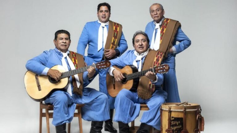 Los Manseros Santiagueños presentes en la peña Aniversario de Comodoro