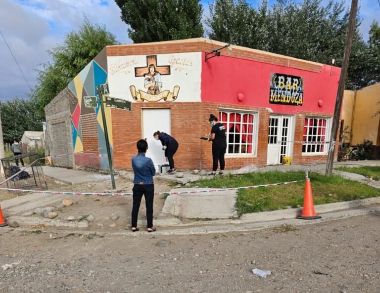 Una violenta pelea dejó a una persona herida y a dos hombres detenidos