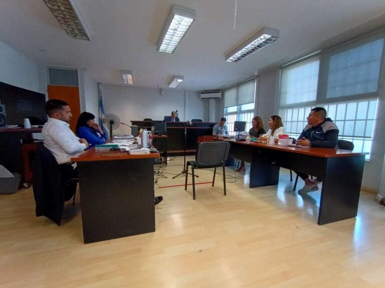 Un condenado fingía ser abogado y queria cobrar para no escrachar con fotos íntimas a su víctima