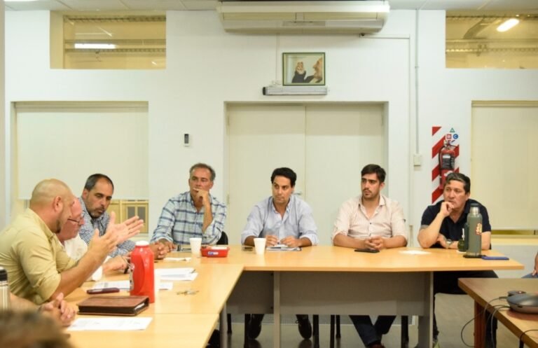 Por la paralización de la obra pública, la cifra de desocupados podría llegar a 1200