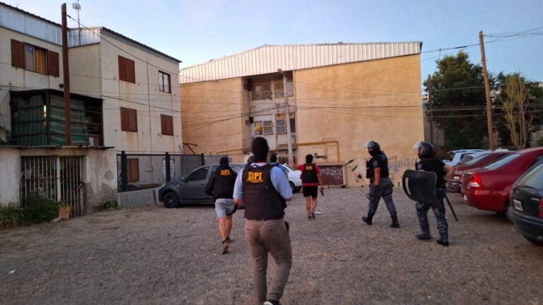 Allanamiento en el 30 de octubre: estaban vendiendo elementos robados en redes sociales