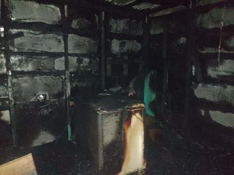 Una madre y sus tres hijos perdieron todo en un incendio y solicitan ayuda a la comunidad