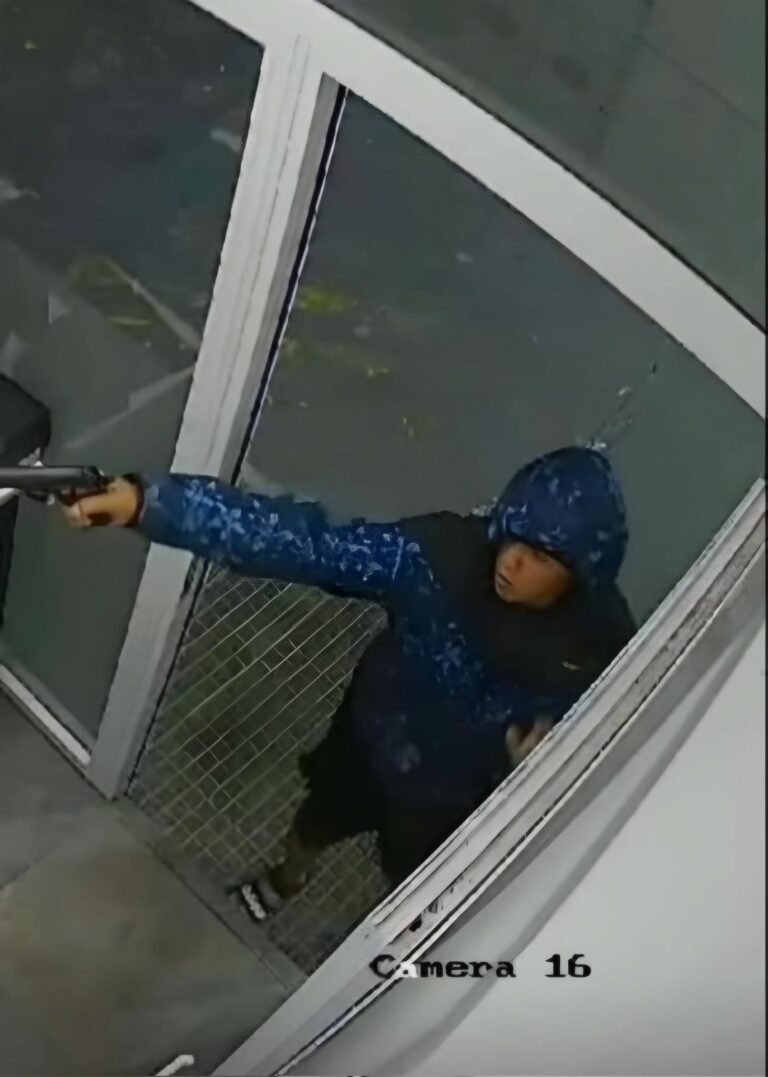 Ofrecen 10 Millones de pesos para capturar al sicario que mató al playero