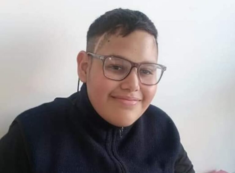 Vende torta fritas para poder pagar el remedio de su hijo