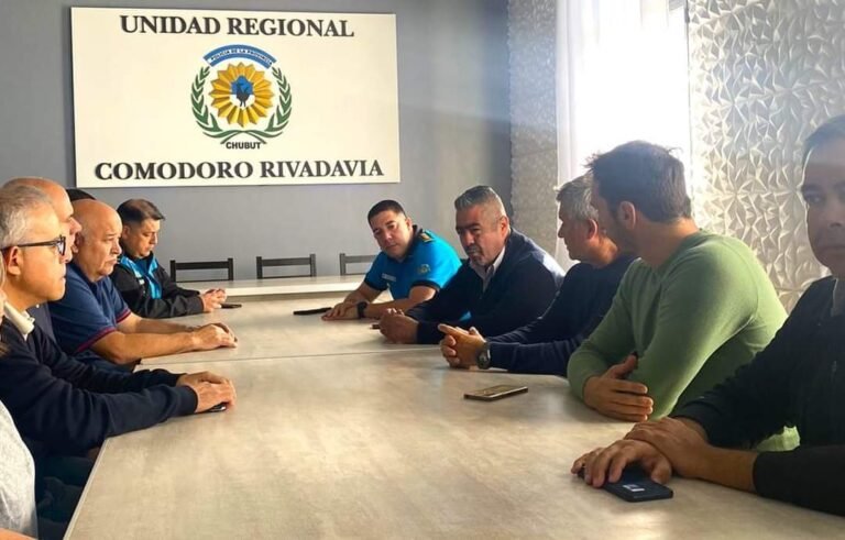 Iturrioz se reunió con referentes municipales y del sector comercial 