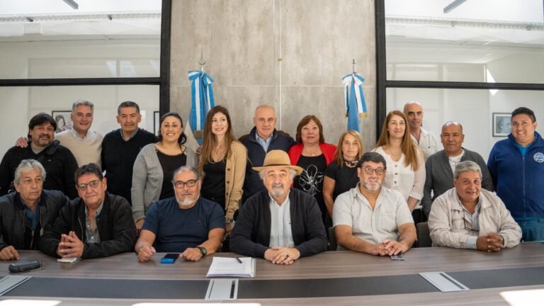 Acuerdan un aumento del 47,8% para los empleados municipales