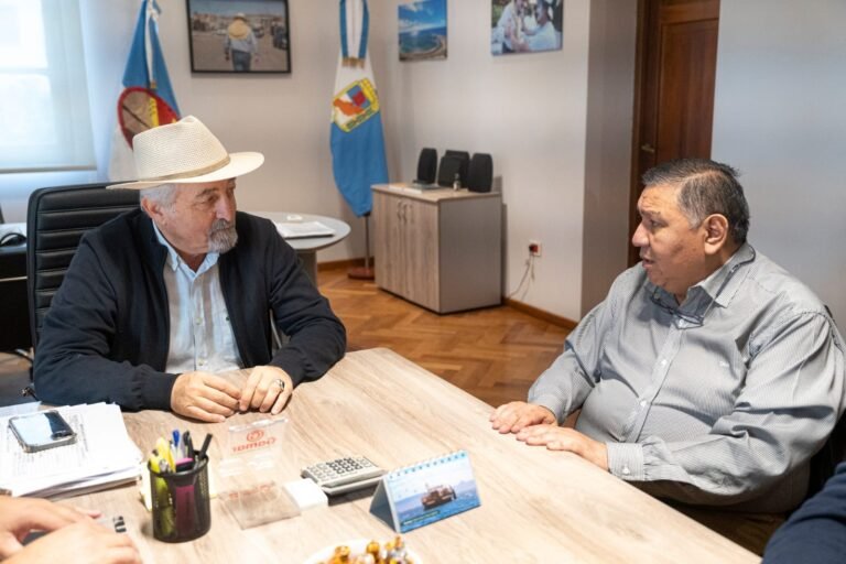 Othar mantuvo un encuentro con Jorge Ávila para delinear acciones ante la partida de la empresa YPF