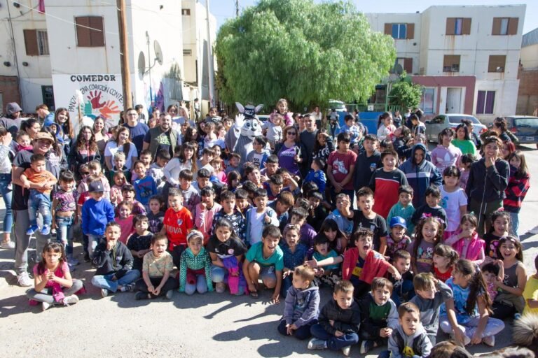 El PRO de Comodoro participó en el festejo de pascuas del barrio 30 de octubre