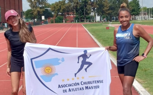 Las comodorenses Iris Barrionuevo y Valeria Soplanes compiten en Uruguay