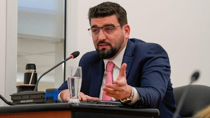 Tomás Buffa renunció como concejal de Comodoro