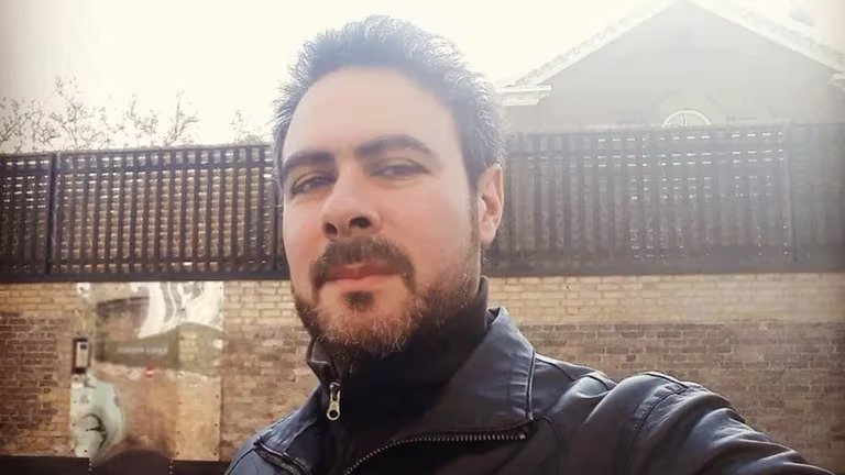 Durante 40 años buscó a su padre biológico, descubrió la verdad gracias a un hermano y hoy tiene su apellido