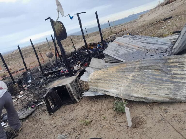 Una familia perdió todo en un incendio y necesita ayuda para salir adelante