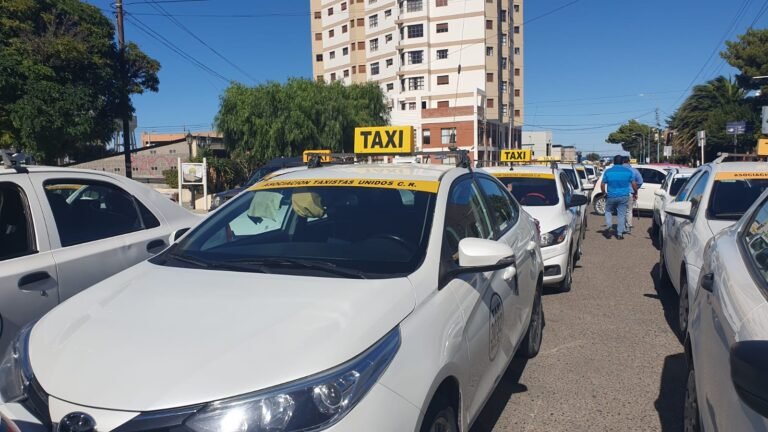 Desde la Cooperativa de Transporte aseguran que taxistas y remiseros “los tienen identificados”