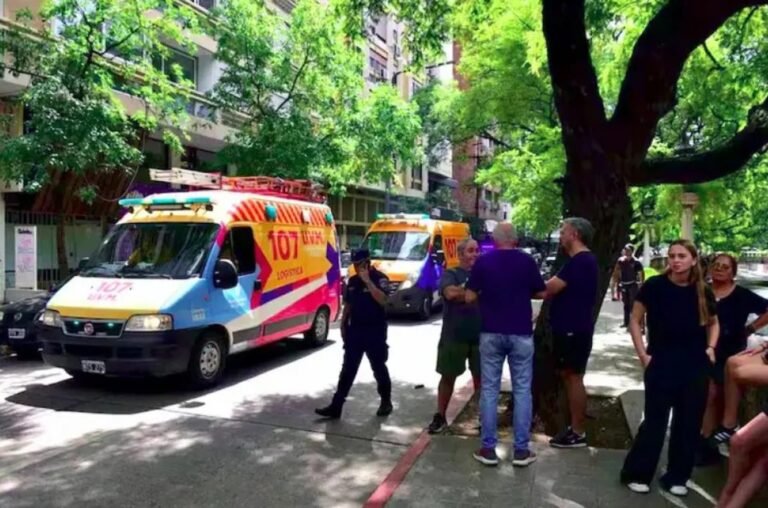Se hizo pasar por plomero para robarle a una jubilada, saltó de un séptimo piso para escapar de la policía y murió
