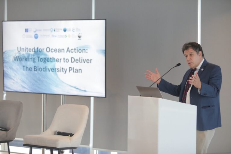 Ante la comunidad mundial, se presentó en Grecia la propuesta de la Ley Integral de Protección del Mar Argentino