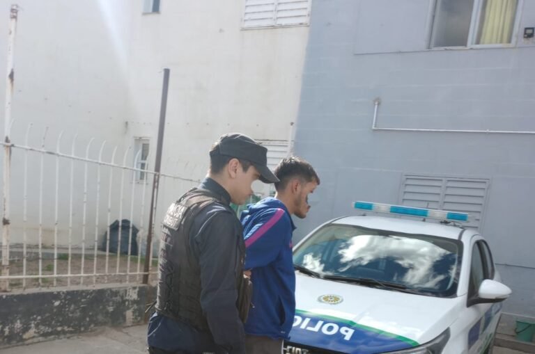 Intentó robar carne de un supermercado y terminó detenido