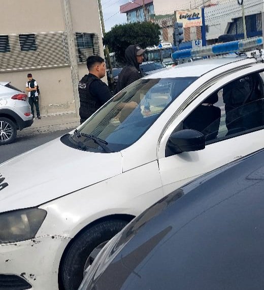 Huía con una cubierta y tras una persecución fue detenido por la DPI