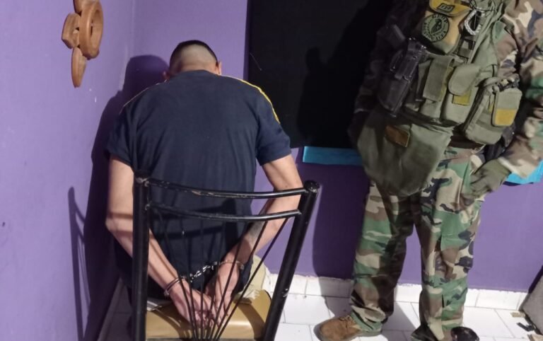 Detuvieron al delincuente que agredió a un hombre y a su hijo con un arma blanca