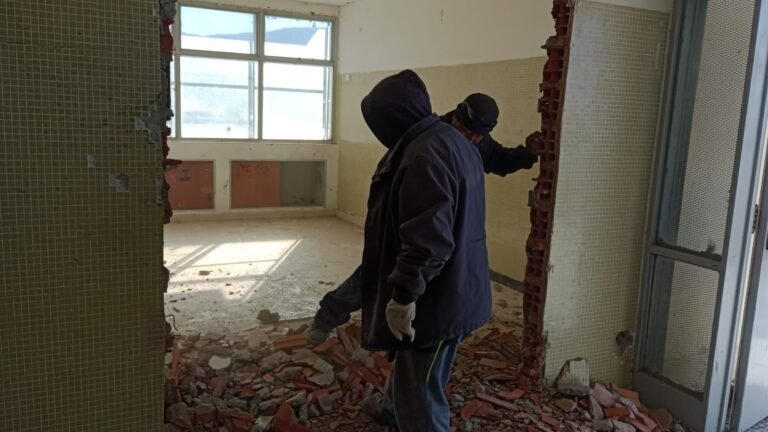 Inició la primera etapa de la obra de refacción y ampliación de la Escuela “Biología Marina”