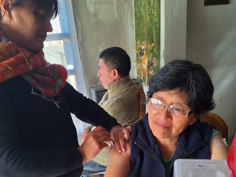 Comenzó la campaña de vacunación domiciliaria para personas con movilidad reducida