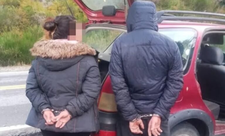 Volcó en la Ruta 40 y fue víctima de robo