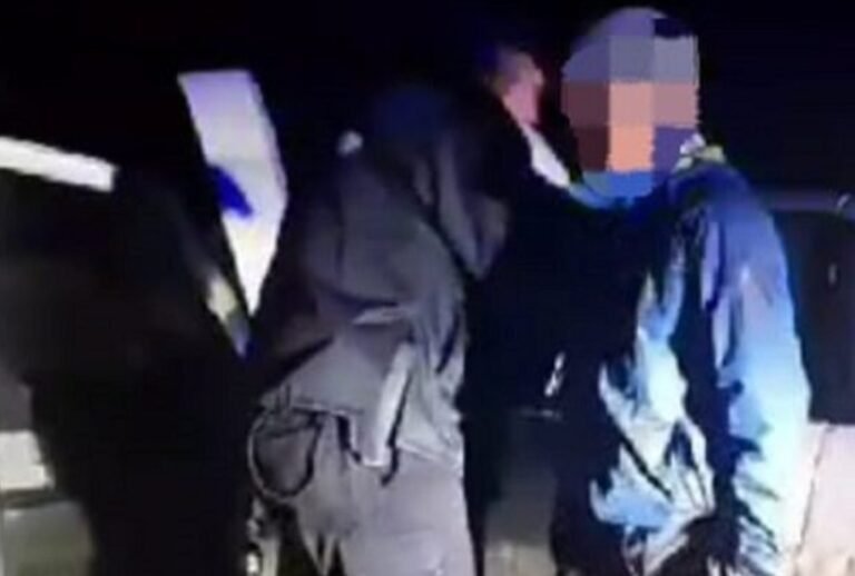Se le incendió el auto y lo detuvieron por estar alcoholizado