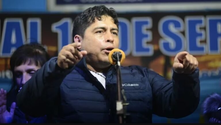 Vidal, gobernador de Santa Cruz: “Si no hay recursos para mi provincia, no habrá Ley Bases ni Pacto de Mayo”