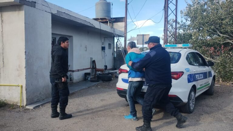 Intentaron robar hierros de la ex Proveduría pero fueron detenidos
