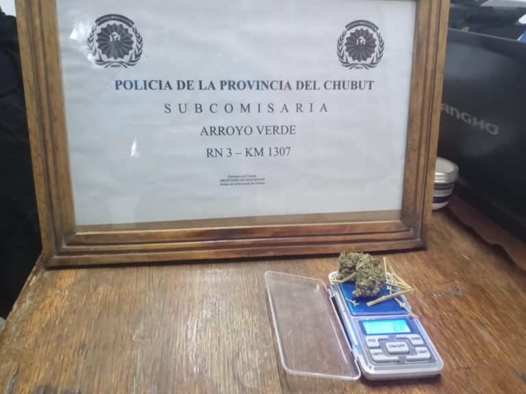 Le encontraron marihuana a un pasajero de un colectivo