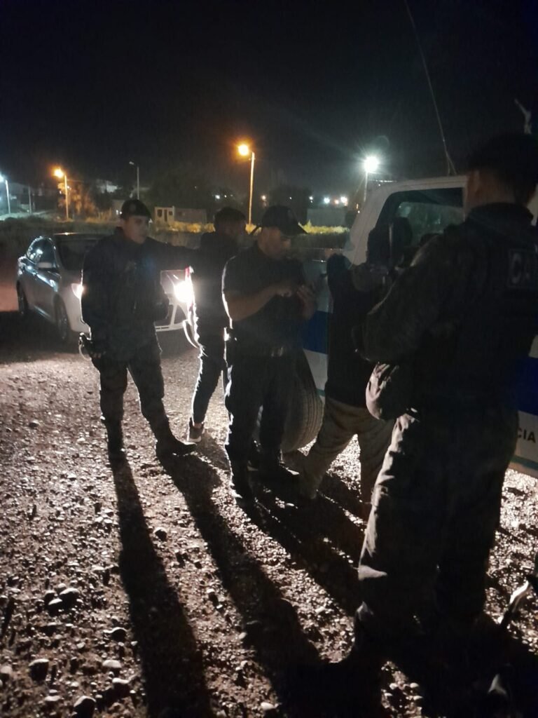 Lo golpearon hasta dejarlo inconsciente en un bar