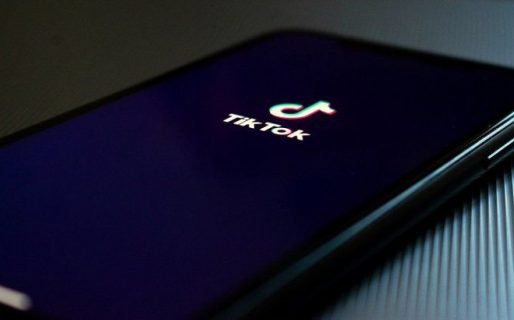 Una nena de 11 años murió tras sufrir quemaduras en un peligroso “reto viral” de TikTok