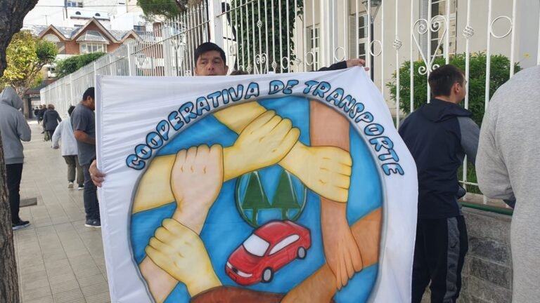 “Quieren dejar a 1000 familias en la calle”