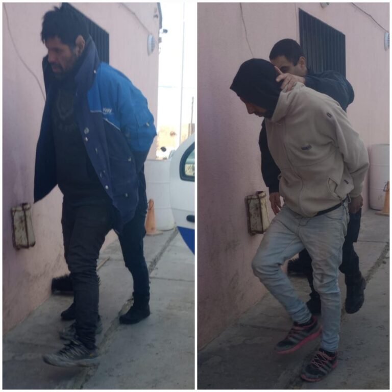 Dos detenidos al intentar abrir una camioneta