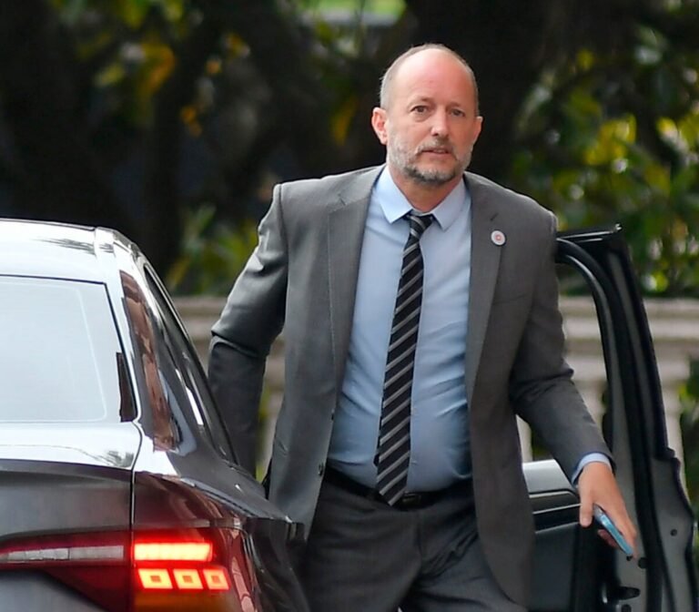 Investigan si Insaurralde recibió una mansión como coima de parte de una constructora