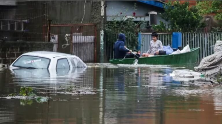 Drama en Brasil: hay al menos 57 muertos y más de 60 desaparecidos por las inundaciones