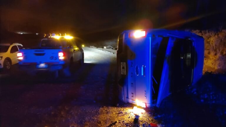 Se quedó dormido y volcó