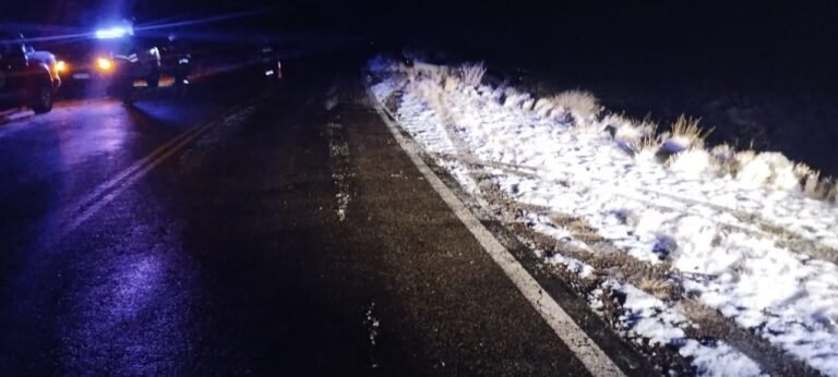 Accidente trágico en ruta 40: tres heridos y una mujer fallecida