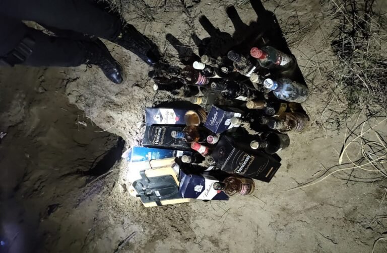 Descubieron tres pozos donde escondían mercadería robada