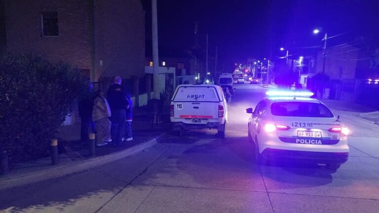 Atraparon a un delincuente, lo golpearon y entregaron a la Policía