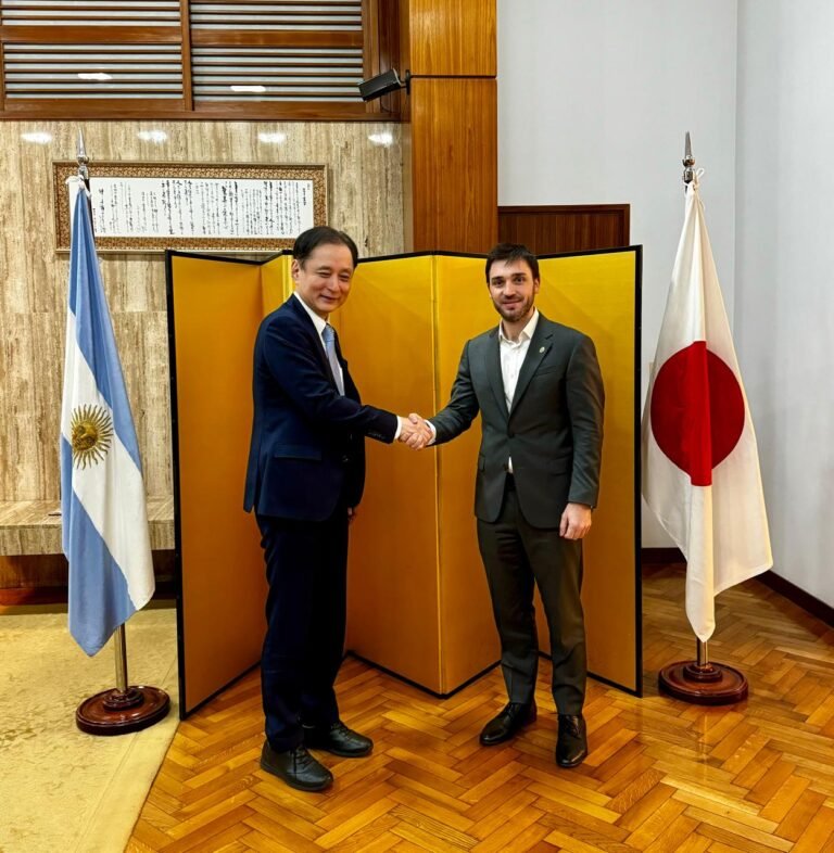 Torres se reunió con el embajador de Japón para avanzar en convenios de desarrollo turístico y conservación ambiental